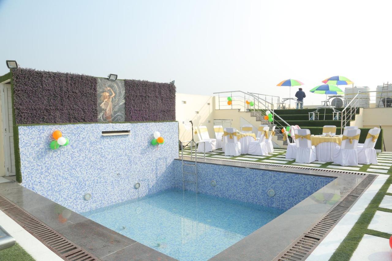 Sallow Royal Suites Amritsar Ngoại thất bức ảnh
