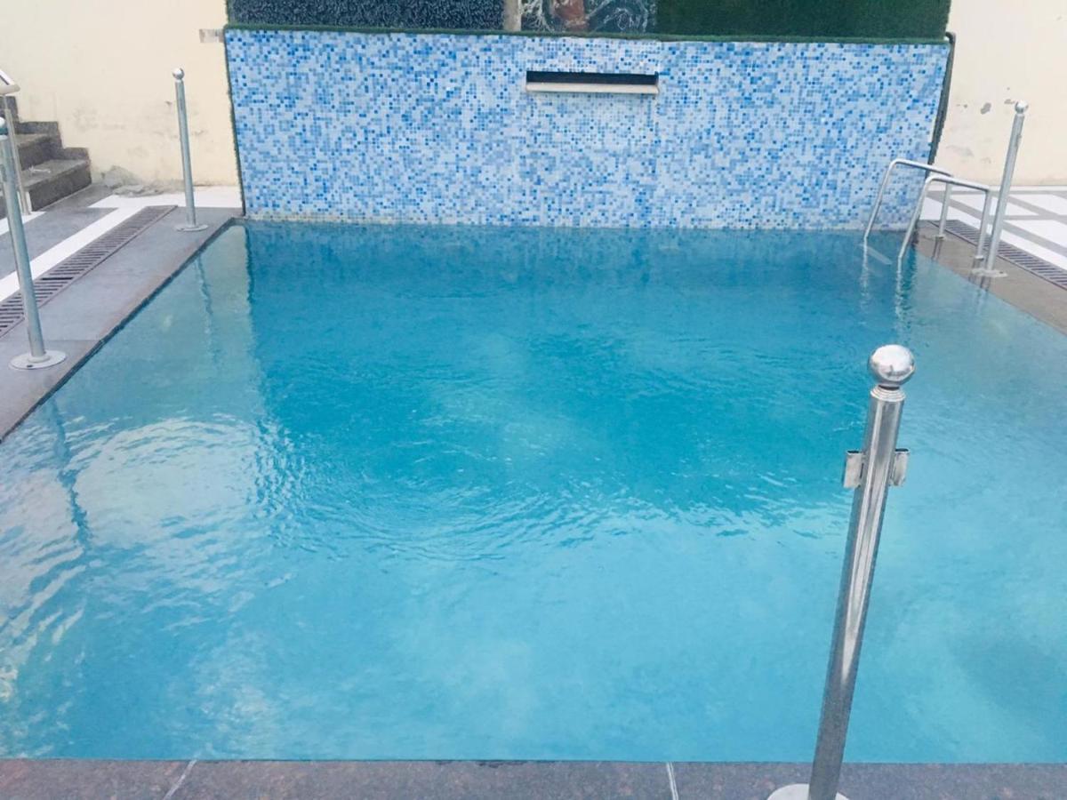 Sallow Royal Suites Amritsar Ngoại thất bức ảnh
